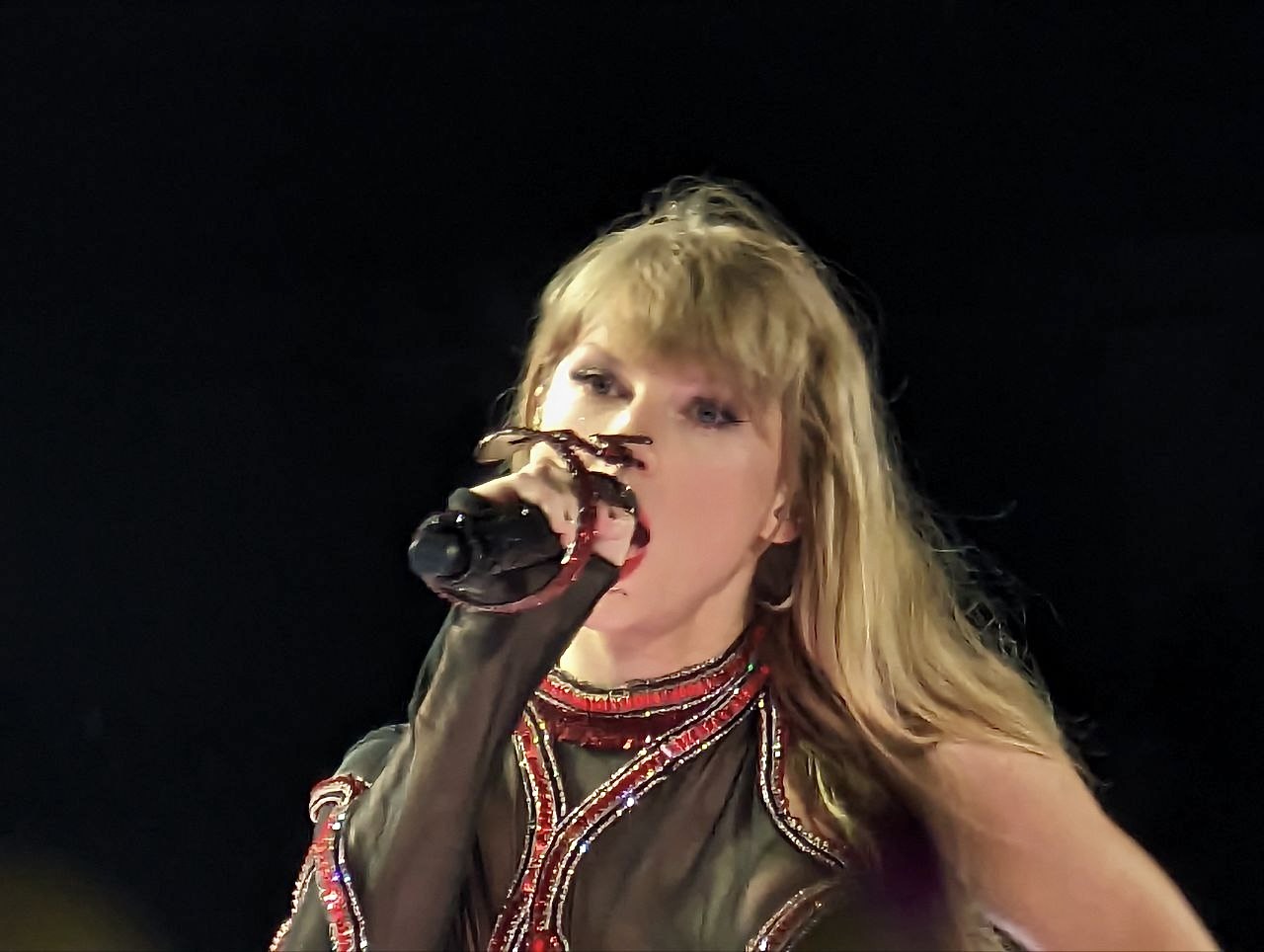on The Eras Tour in Santa Clara last night. — Santa Clara, July 28, 2023